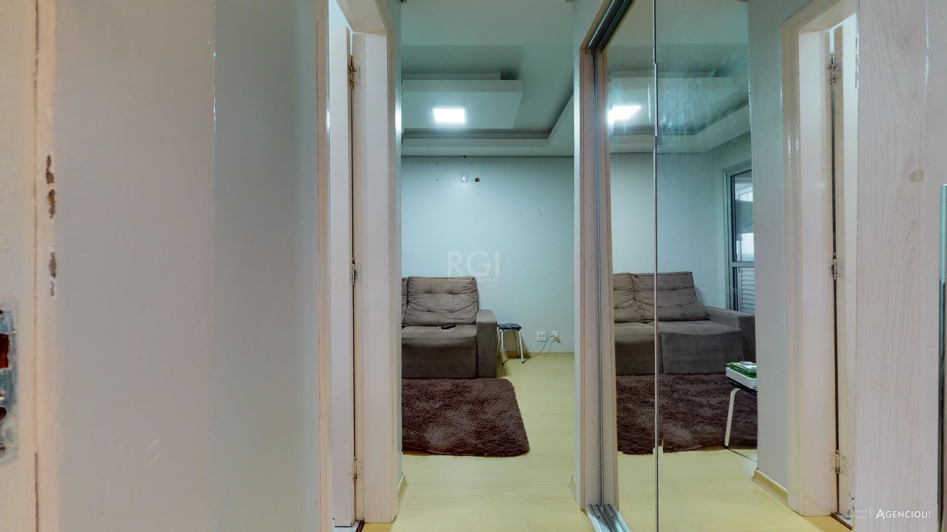 Apartamento à venda com 1 quarto, 44m² - Foto 2