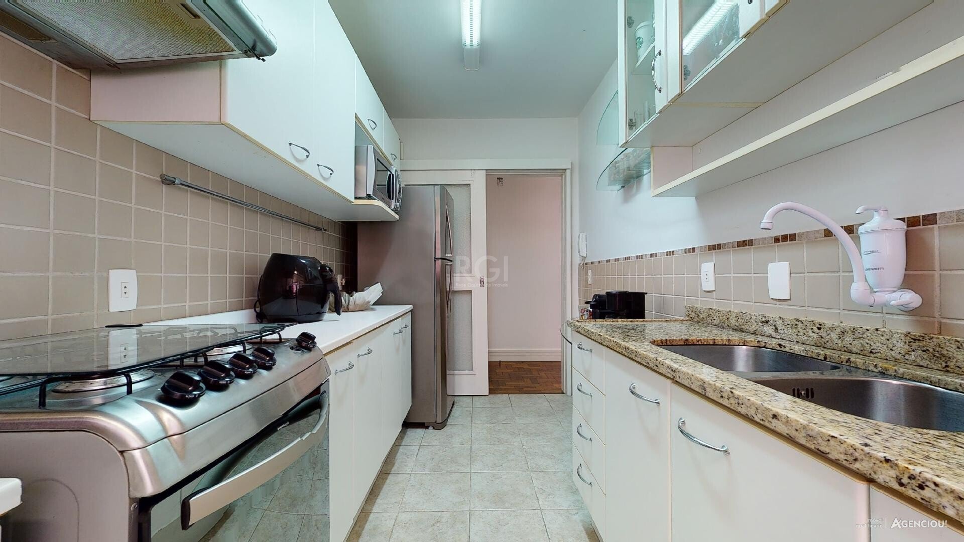 Apartamento à venda com 3 quartos, 122m² - Foto 10